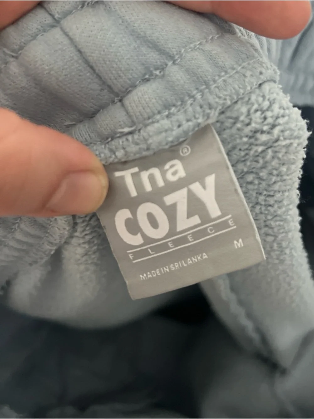 Aritzia TNA Light Blue Cozy Fleece Cargo Sweatpants - Picture 5 of 7